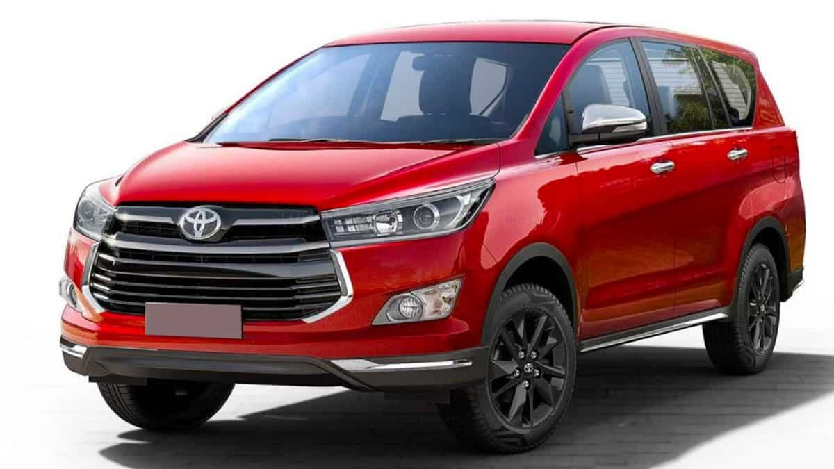 Tại sao nên chọn thuê xe Innova 7 chỗ?